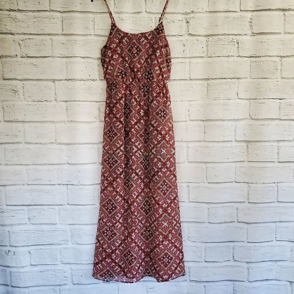 Xhiliration geometric maxi dress